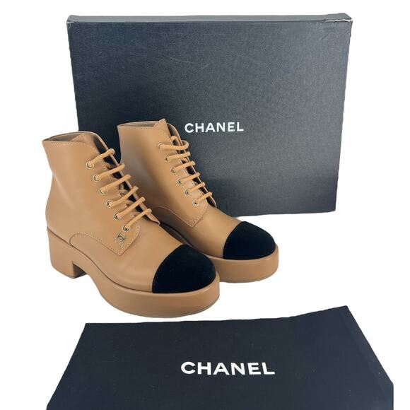Chanel 2022 Interlocking CC Logo Cap Toe Lace-Up Boots - Picture 1 of 16